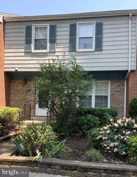 544 Monet Dr, Rockville, MD 20850