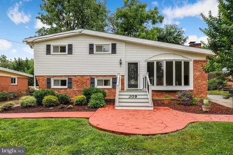 309 Farragut Ave, Rockville, MD 20851