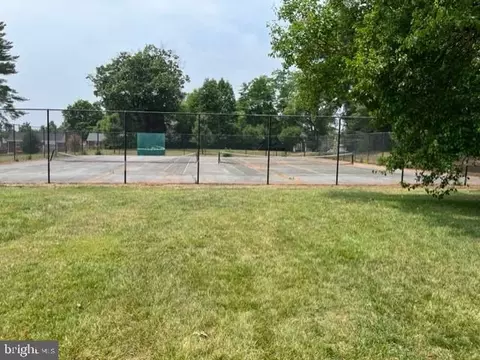 2010 Glenhaven Pl, Silver Spring, MD 20902 photo 18