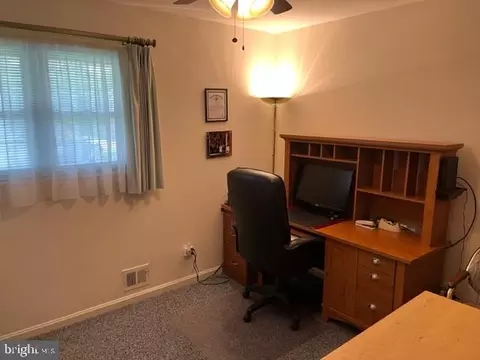 2010 Glenhaven Pl, Silver Spring, MD 20902 photo 9