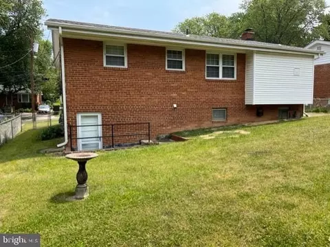 2010 Glenhaven Pl, Silver Spring, MD 20902 photo 3