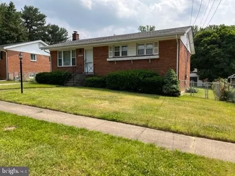 2010 Glenhaven Pl, Silver Spring, MD 20902 photo 2