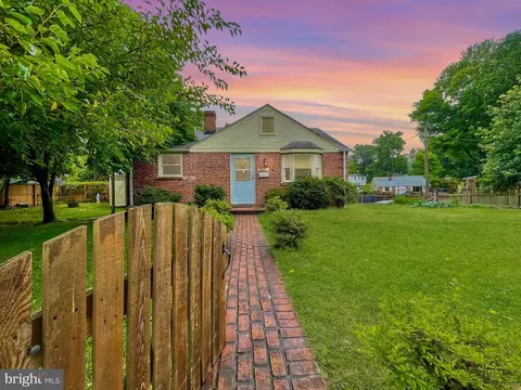 2611 Weisman Rd, Silver Spring, MD 20902