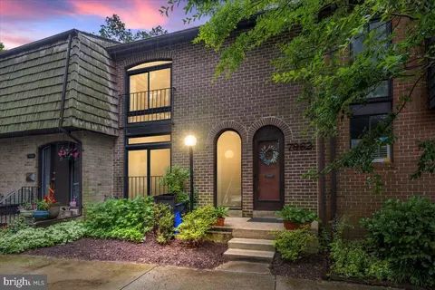 7962 Inverness Ridge Rd, Potomac, MD 20854