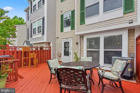 11218 Legato Way, Silver Spring, MD 20901 photo 9