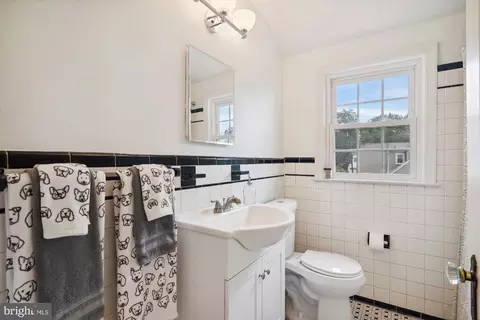 123 Normandy Dr, Silver Spring, MD 20901 photo 32