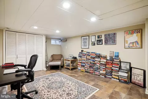 123 Normandy Dr, Silver Spring, MD 20901 photo 39