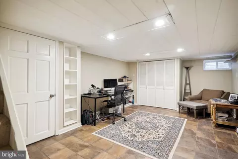 123 Normandy Dr, Silver Spring, MD 20901 photo 37