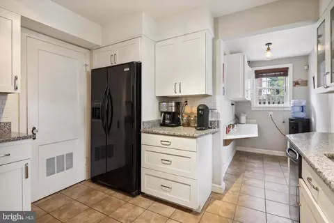 123 Normandy Dr, Silver Spring, MD 20901 photo 18