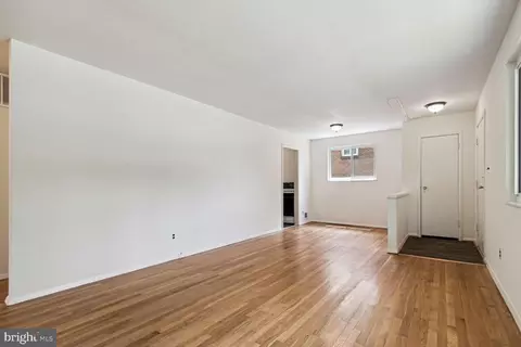 11415 Sherrie Ln, Silver Spring, MD 20902 photo 5