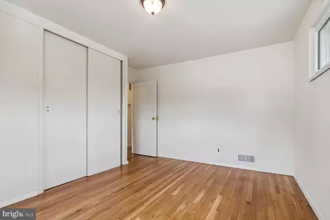 11415 Sherrie Ln, Silver Spring, MD 20902 photo 9