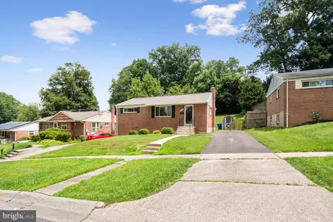 11415 Sherrie Ln, Silver Spring, MD 20902 photo 2