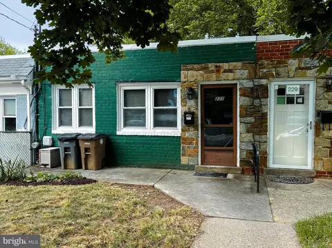 231 N Adams St, Rockville, MD 20850