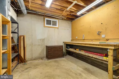 14505 Sandy Ridge Rd, Silver Spring, MD 20905 photo 37