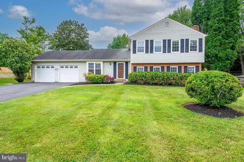 11104 Pinion Ct, North Potomac, MD 20878