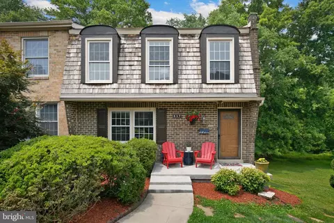 517 Meadow Hall Dr #C5L7, Rockville, MD 20851