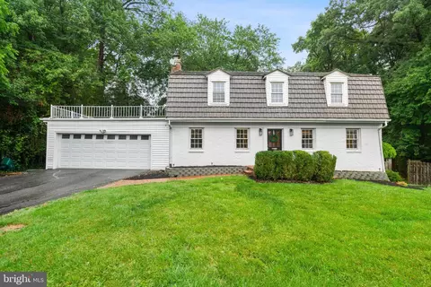 8309 Postoak Rd, Potomac, MD 20854