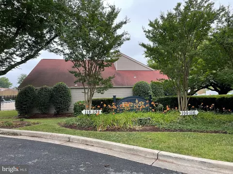 134 Duvall Ln #230-302, Gaithersburg, MD 20877