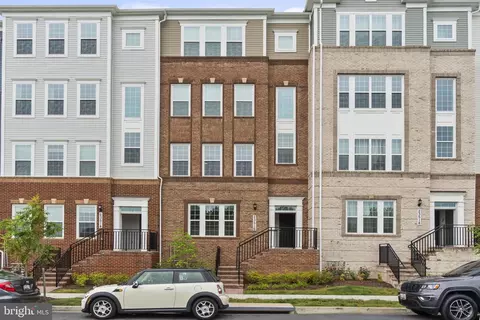 23516 Overlook Park Dr #D7, Clarksburg, MD 20871