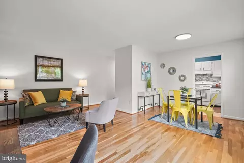 10624 Kenilworth Ave #K-201, Bethesda, MD 20814