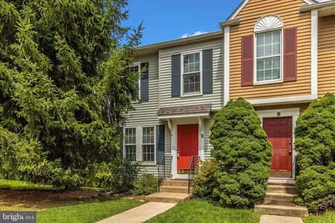 9 Liberty Heights Ct, Germantown, MD 20874
