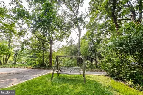 9608 Sutherland Rd, Silver Spring, MD 20901 photo 49
