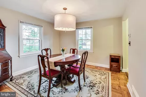 9608 Sutherland Rd, Silver Spring, MD 20901 photo 12