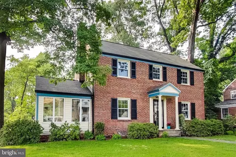 9608 Sutherland Rd, Silver Spring, MD 20901