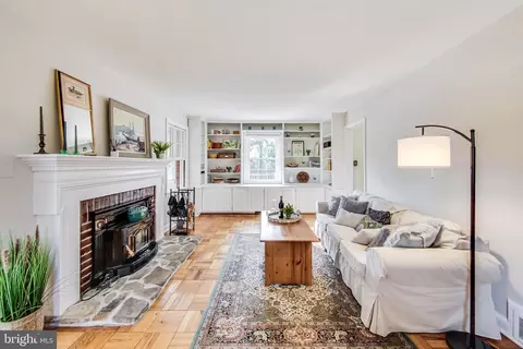 9608 Sutherland Rd, Silver Spring, MD 20901 photo 7