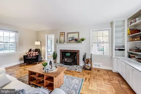 9608 Sutherland Rd, Silver Spring, MD 20901 photo 6