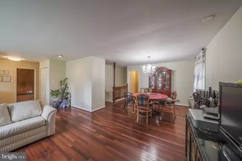 9425 Curran Rd, Silver Spring, MD 20901 photo 9
