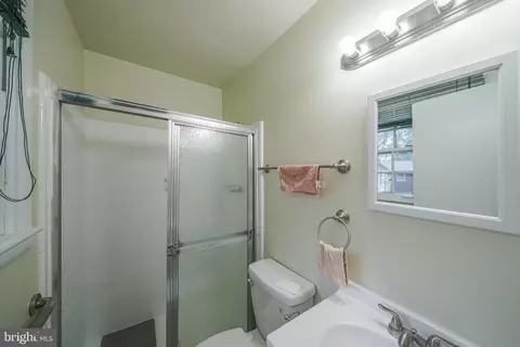 9425 Curran Rd, Silver Spring, MD 20901 photo 15