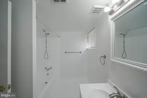 9425 Curran Rd, Silver Spring, MD 20901 photo 25