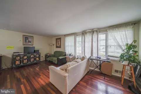 9425 Curran Rd, Silver Spring, MD 20901 photo 5