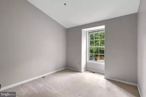 2607 Chivalry Ct, Silver Spring, MD 20902 photo 20