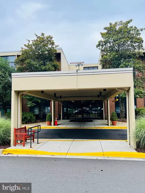 2921 N Leisure World Blvd #1-212, Silver Spring, MD 20906