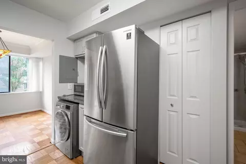 9903 Blundon Dr #6-102, Silver Spring, MD 20902 photo 12