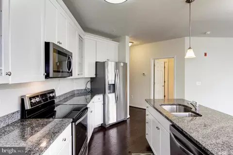 3911 Doc Berlin Dr #17, Silver Spring, MD 20906 photo 6