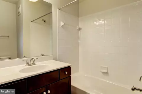 3911 Doc Berlin Dr #17, Silver Spring, MD 20906 photo 8
