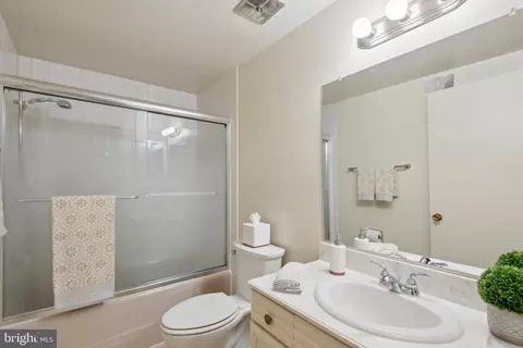 3350 Chiswick Ct #57-2A, Silver Spring, MD 20906 photo 13