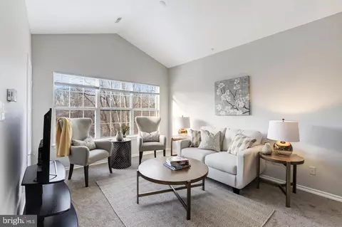 18500 Boysenberry Dr #146-52, Gaithersburg, MD 20879