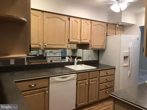 3608 Pimlico Pl #10-B, Silver Spring, MD 20906 photo 4