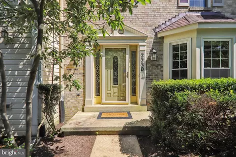 2220 Bear Valley Ter, Silver Spring, MD 20906 photo 4