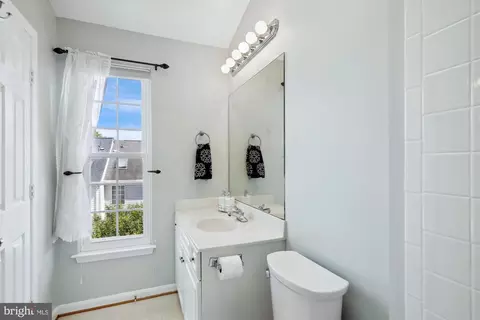 2220 Bear Valley Ter, Silver Spring, MD 20906 photo 18