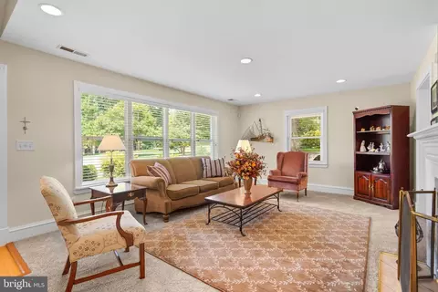 613 Quaint Acres Dr, Silver Spring, MD 20904 photo 11