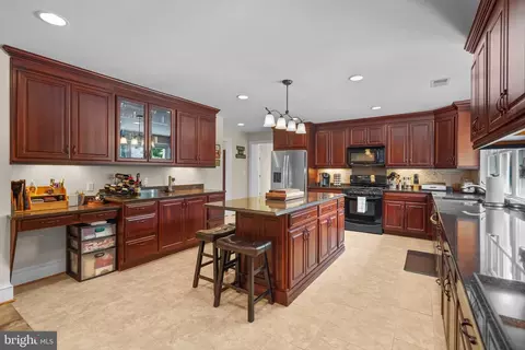 613 Quaint Acres Dr, Silver Spring, MD 20904 photo 19