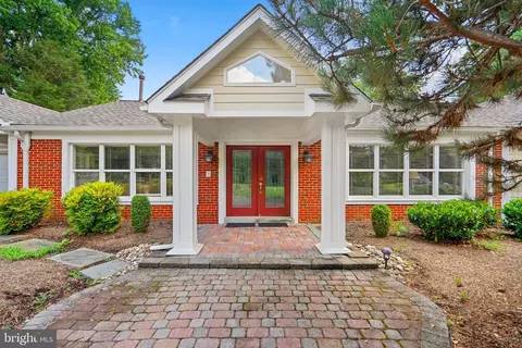613 Quaint Acres Dr, Silver Spring, MD 20904 photo 8
