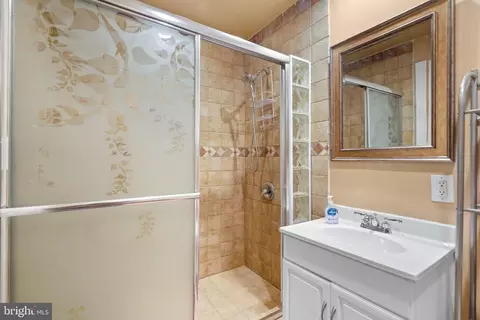 613 Quaint Acres Dr, Silver Spring, MD 20904 photo 41