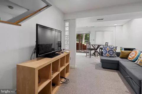 1516 Ainsley Rd, Silver Spring, MD 20904 photo 5