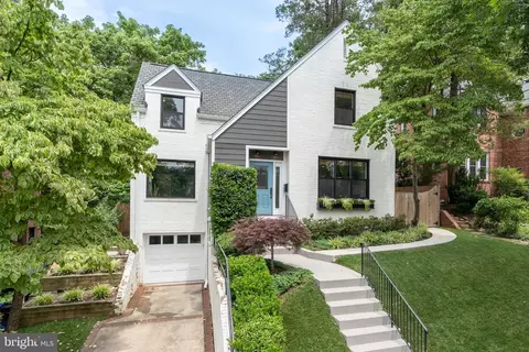 2805 Washington Ave, Chevy Chase, MD 20815